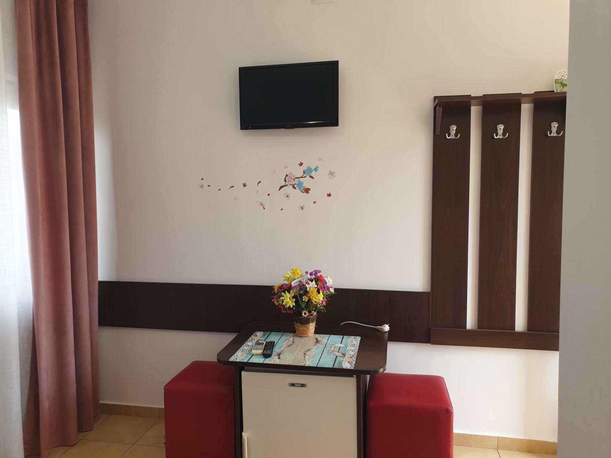 מלון קוסטינסטי Casa Mary מראה חיצוני תמונה