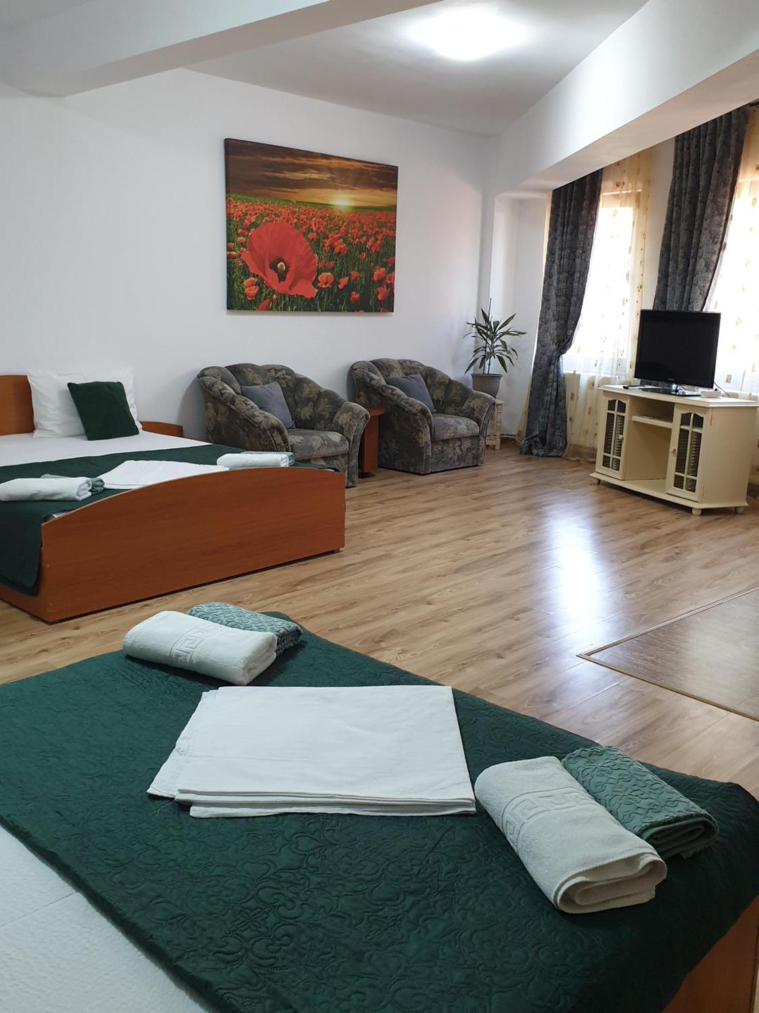 מלון קוסטינסטי Casa Mary מראה חיצוני תמונה